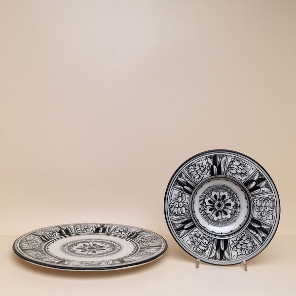 SET OF DINNER PLATES/CHARGERS CM.32D.